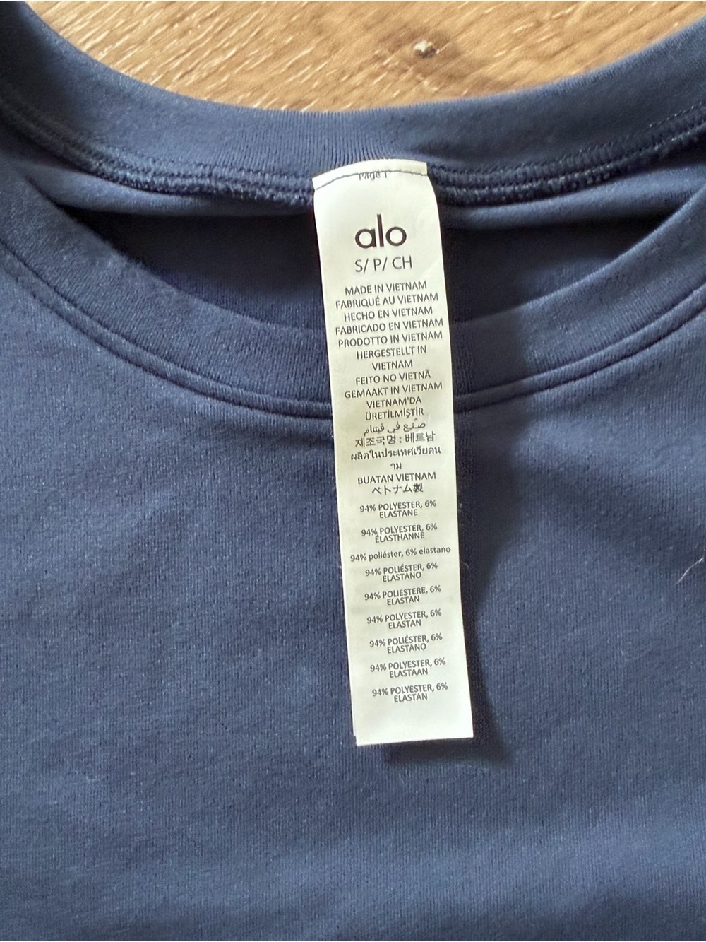 ALO Yoga Navy Blue Short Sleeve Crop Tee - Picture 2 of 4
